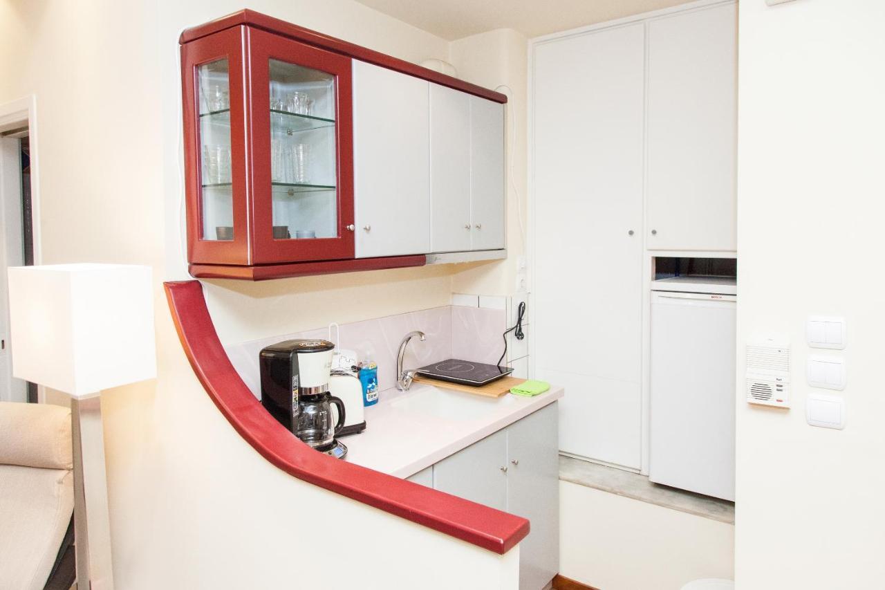Centrally Located Studio In Athens!アパートメント エクステリア 写真
